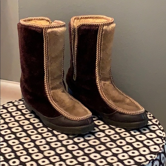 Snowland Shoes - Vintage (60s/70s) Snowland faux fur zip up boots